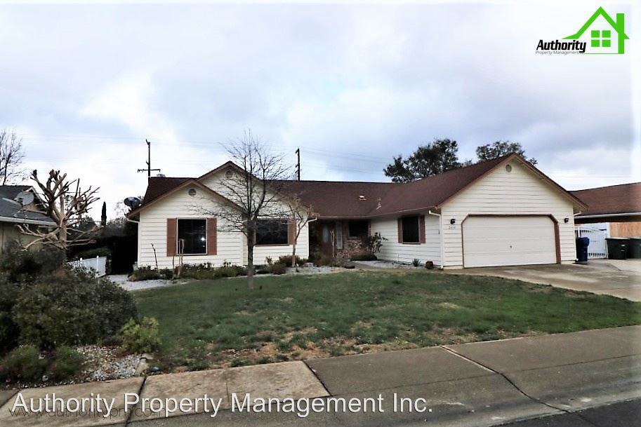 2434 Castlewood Drive - Photo 3 of 32