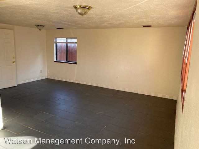 2931 E Columbia - Photo 3 of 13