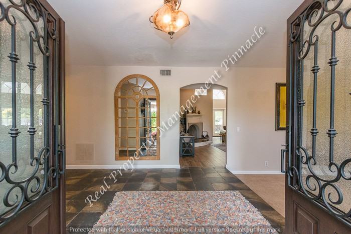 11815 N 56th St - Photo 2 of 50