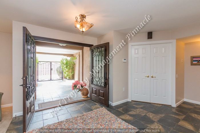 11815 N 56th St - Photo 3 of 50