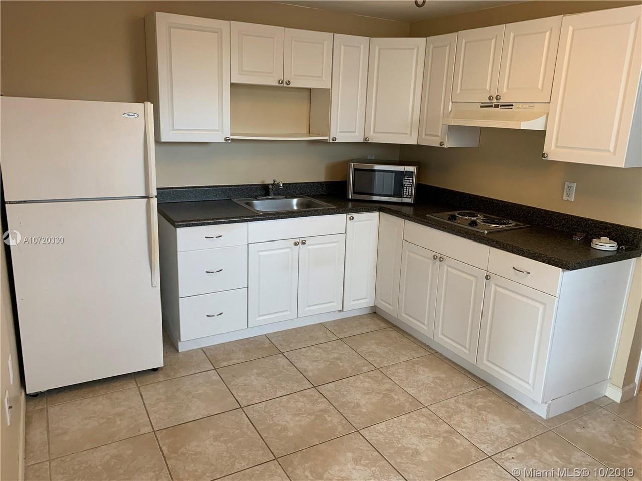 10121 Sw 38th Ter. Unit 0 - Photo 3 of 10