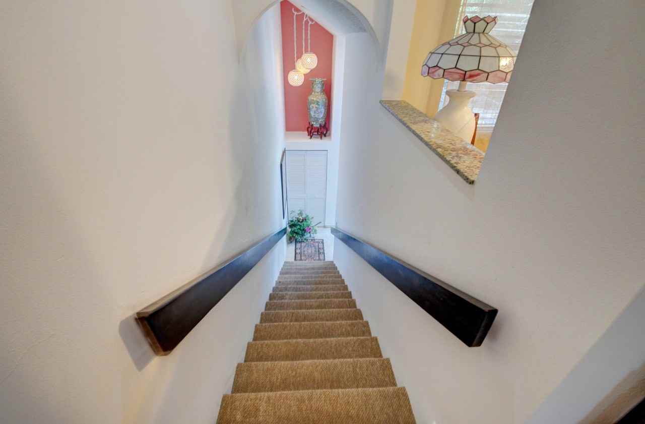 16817 Oak Hill Trail #Unit - Photo 3 of 45