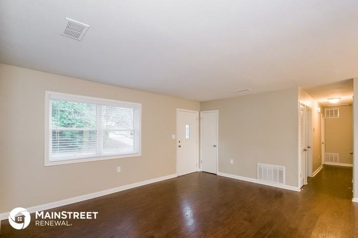4545 Sahara Drive Southwest - Photo 2 of 16