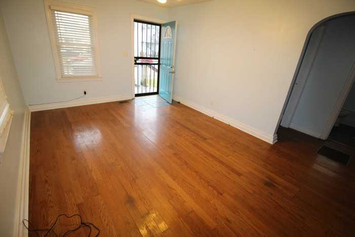 834 Denmark Street - Photo 3 of 8