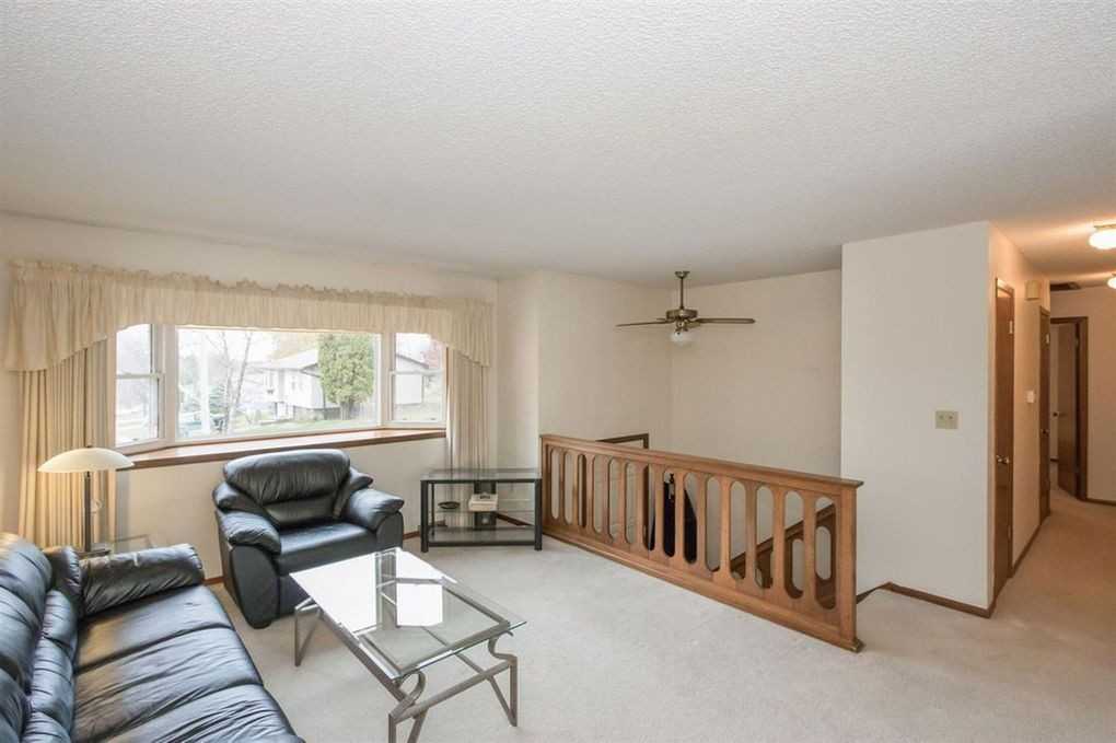 2174 Bancroft Drive - Photo 2 of 25