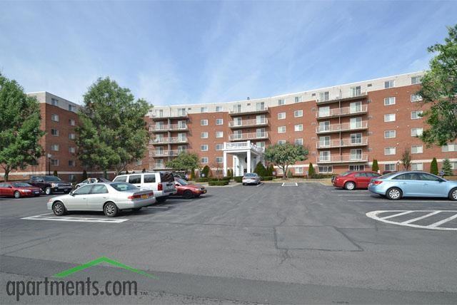 Towers Of Colonie - Photo 2 of 19
