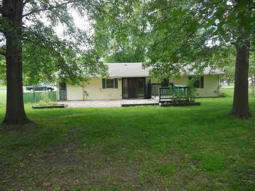 300 Stardust - Photo 2 of 13