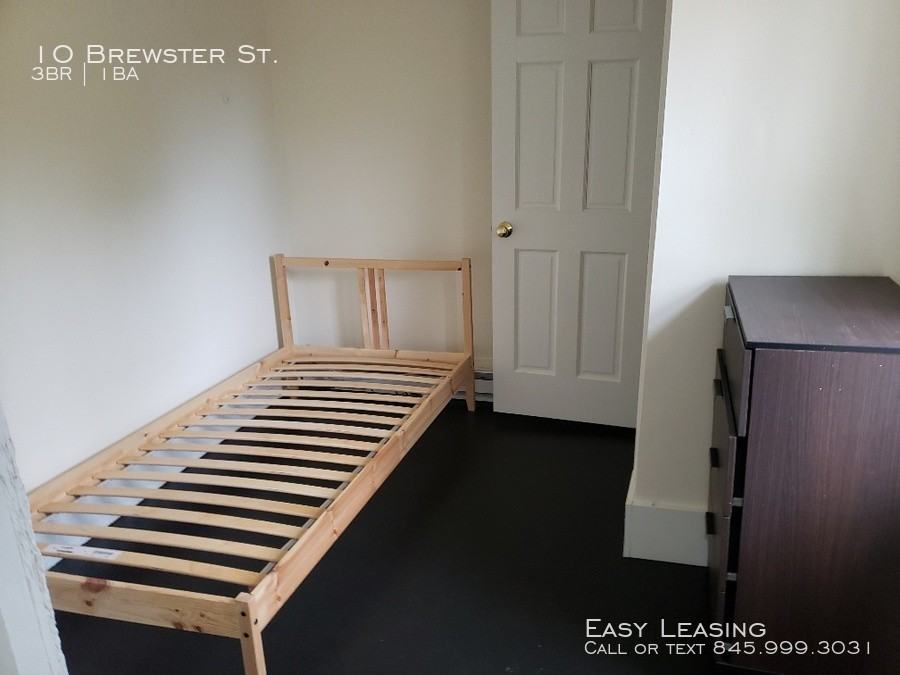 10 Brewster St. - Photo 3 of 13