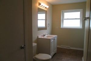 17049 Cregier Ave - Photo 3 of 27