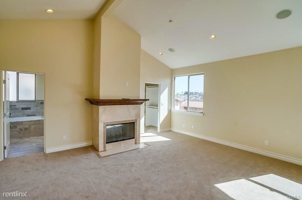1902 Marshallfield Ln #A - Photo 3 of 10
