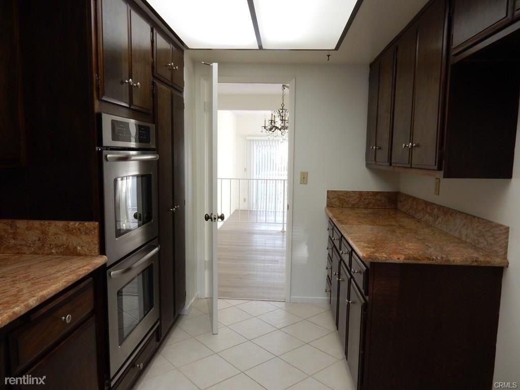 14 Sycamore Ln - Photo 3 of 10