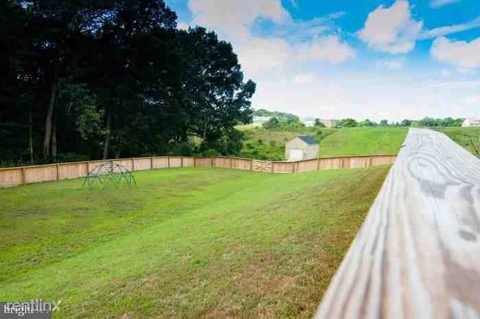 805 Principio Rd - Photo 3 of 24