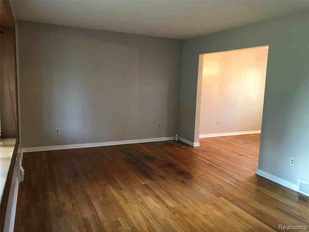 11538 Wilson Avenue - Photo 3 of 21