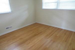 16300 School St - Photo 3 of 12