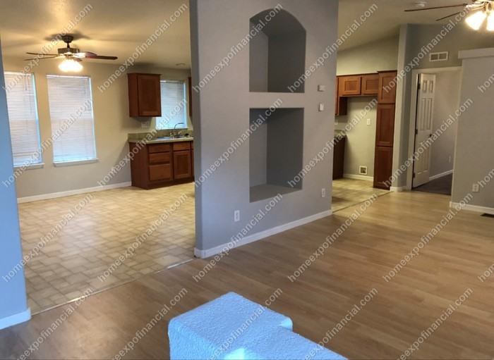 26590 Franklin Avenue - Photo 2 of 25