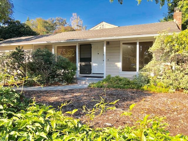 1007 Henderson - Photo 2 of 23