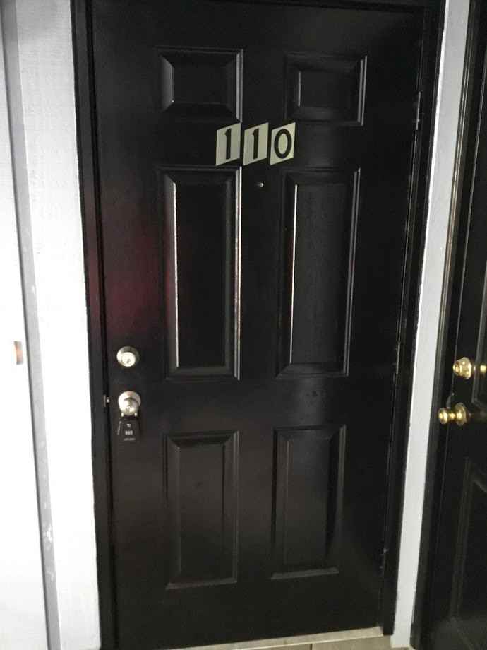 110 Chalet North Ct - Photo 2 of 12