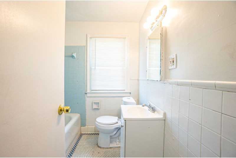 5025 Somerset Ave - Photo 3 of 6