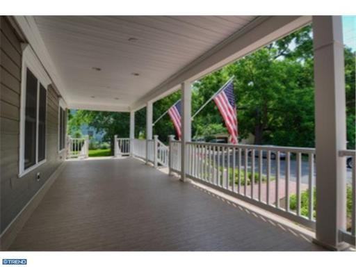 1 Edward St - Photo 2 of 24