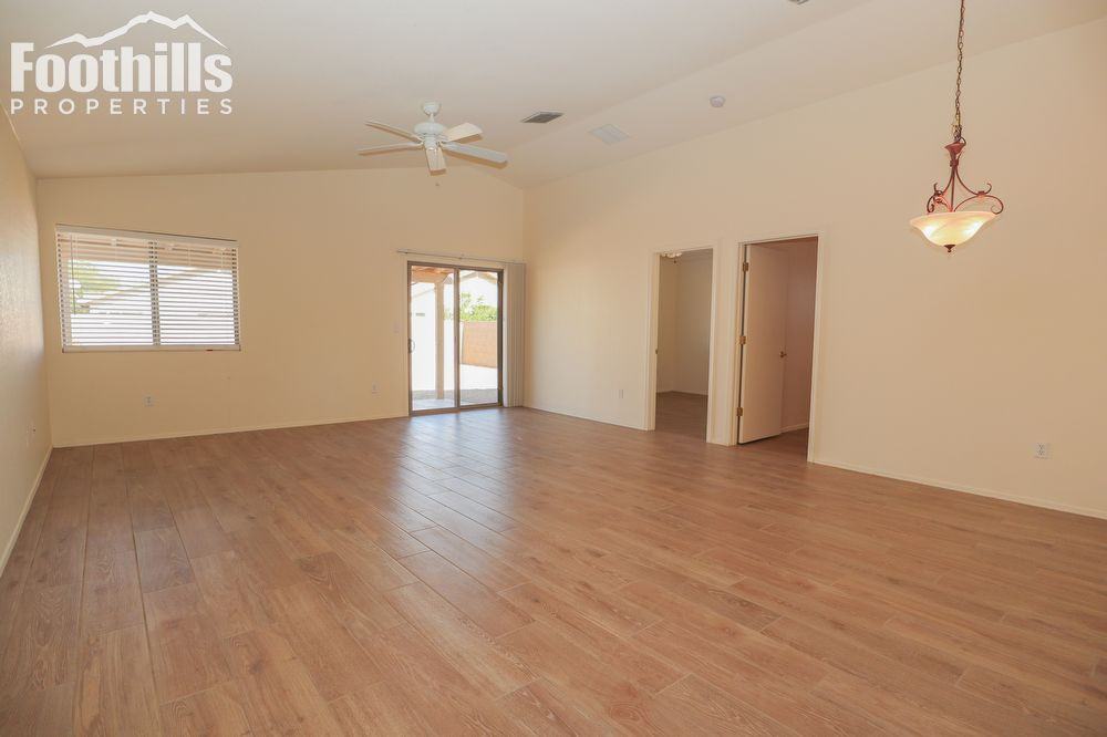 2472 Chris Oliver Way - Photo 2 of 20