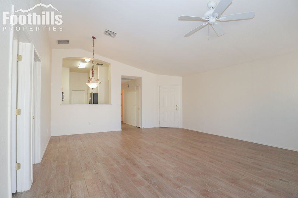 2472 Chris Oliver Way - Photo 3 of 20