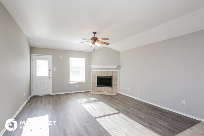 2100 Hayes Street - Photo 3 of 16