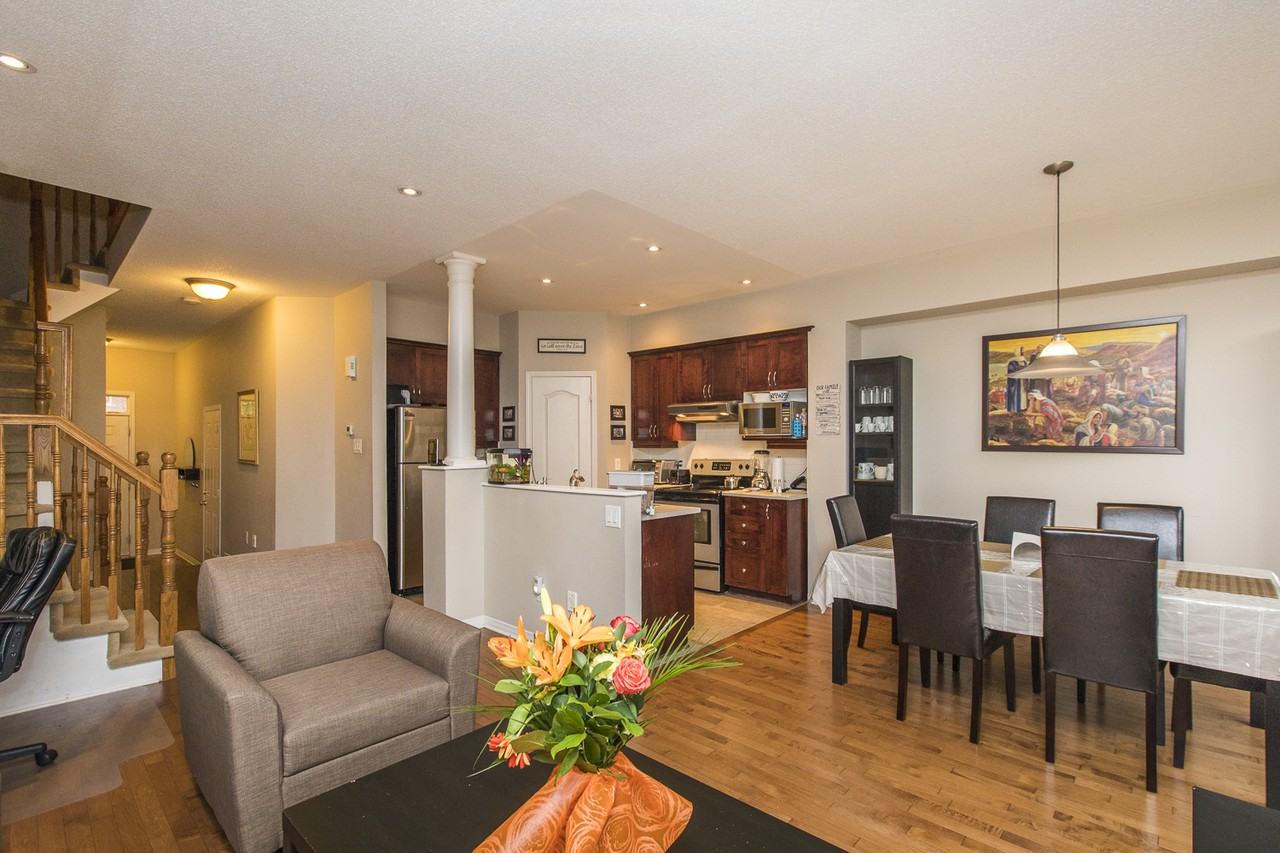 241 Badgeley Avenue - Photo 3 of 8