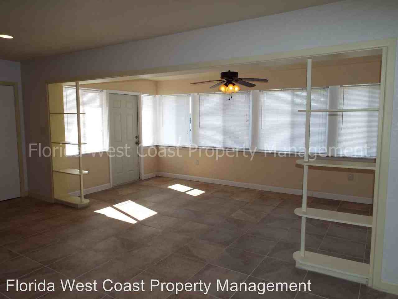 744 W 43rd St Blvd - Photo 3 of 18