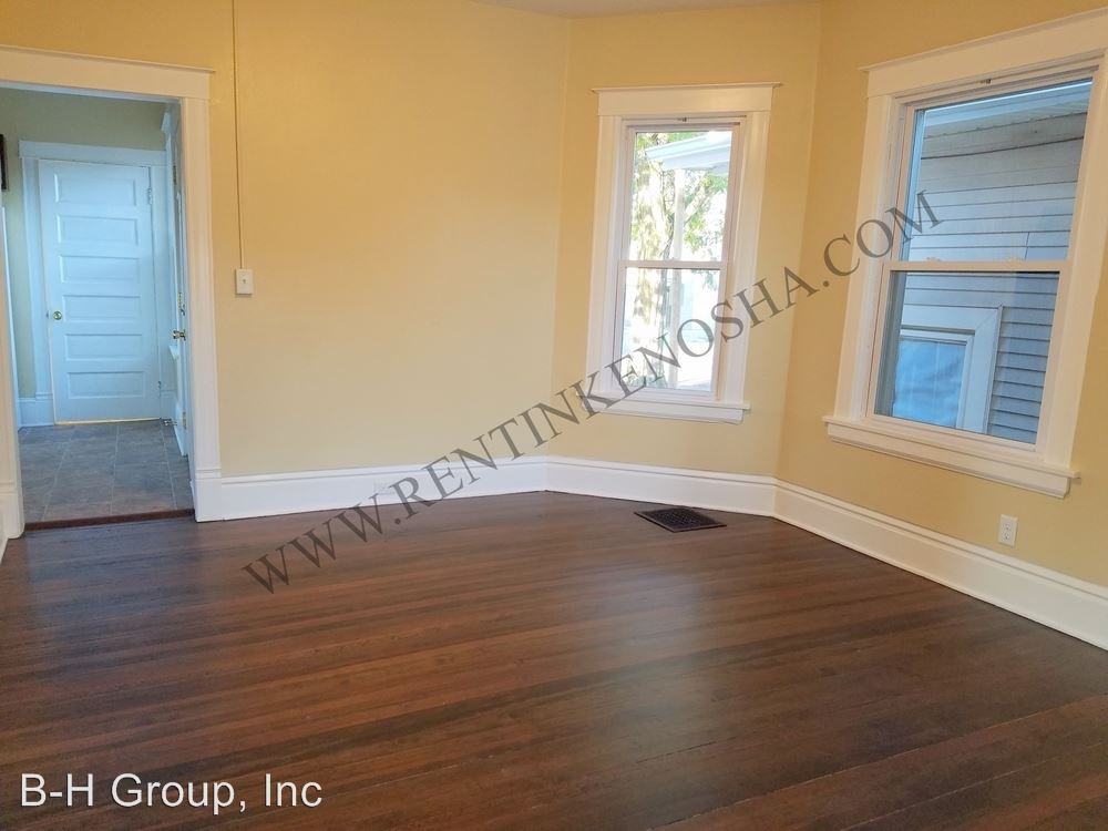 2304 Roosevelt Rd - Photo 2 of 39