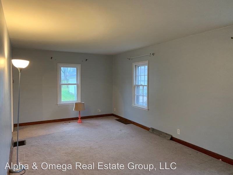 73 Raymond Ave Richland - Photo 3 of 8