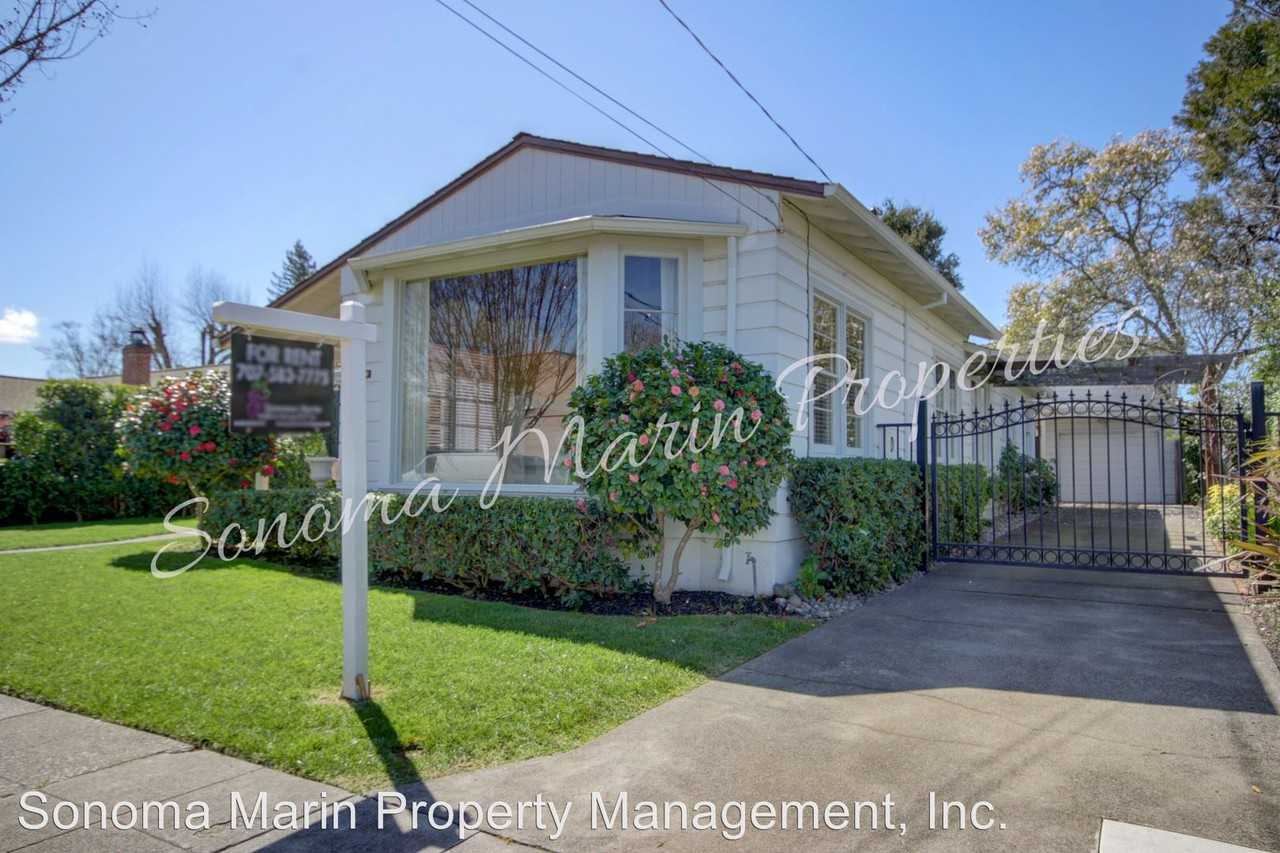 1634 El Rancho Way - Photo 3 of 31