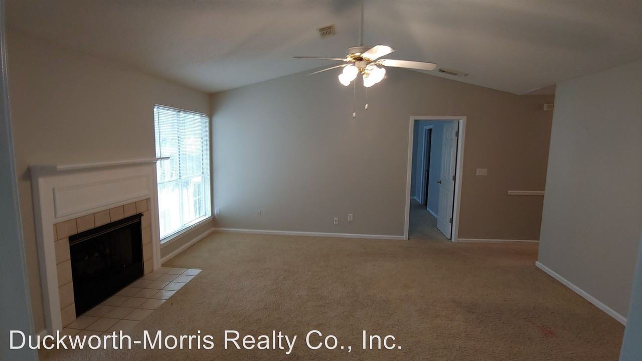 1817 Inverness Parkway - Photo 3 of 14