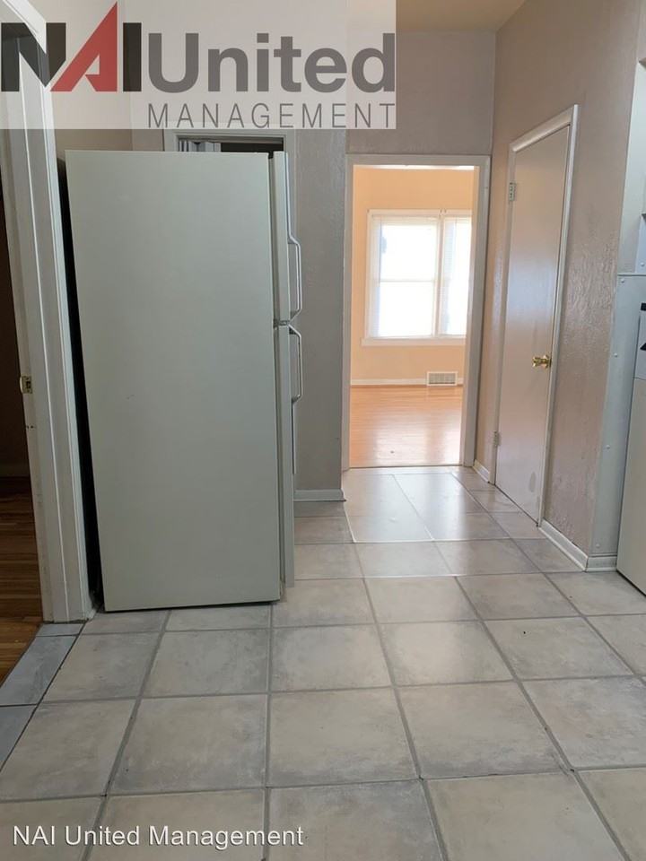 1118 S Linn - Photo 3 of 13