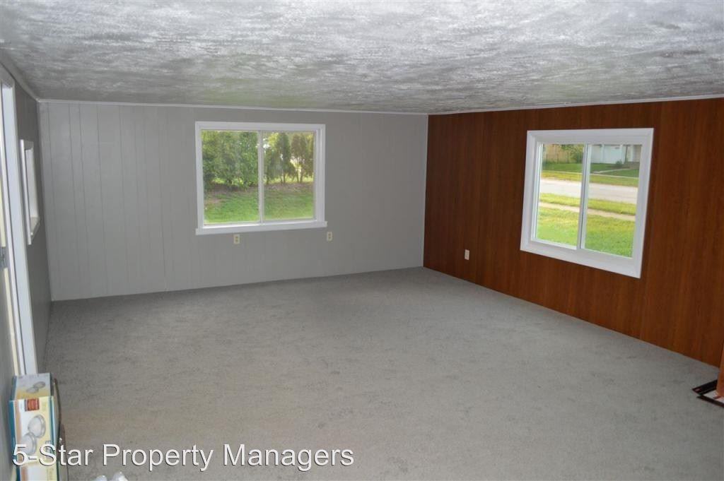 1316 Grand Avenue - Photo 3 of 7