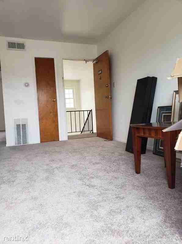 1508 21 Ave. Pl. 1508 - Photo 3 of 9