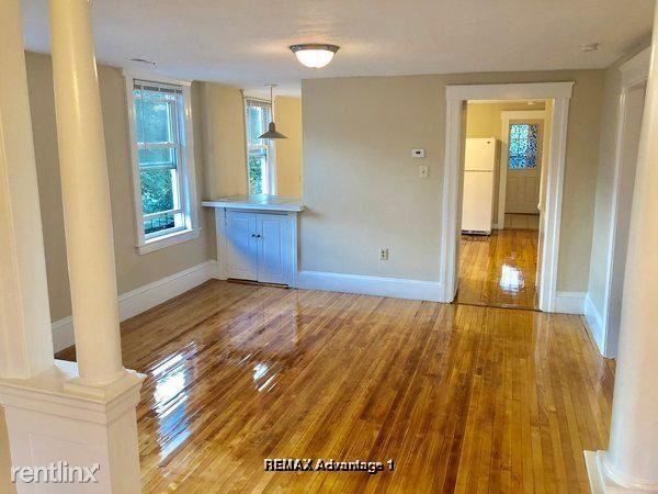 18 Bedford Ave - Photo 2 of 9