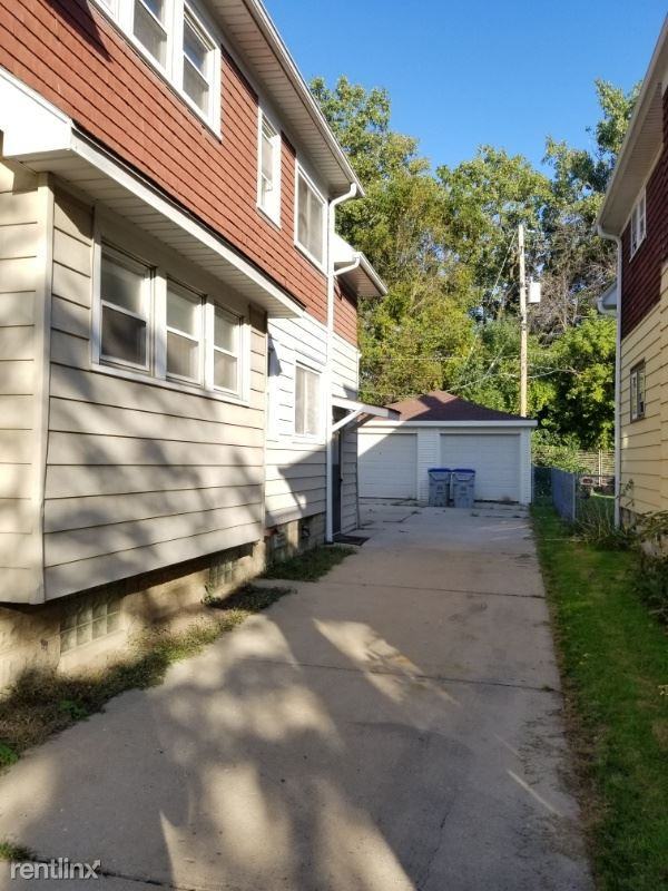 1062 N 46th Street - Photo 3 of 15