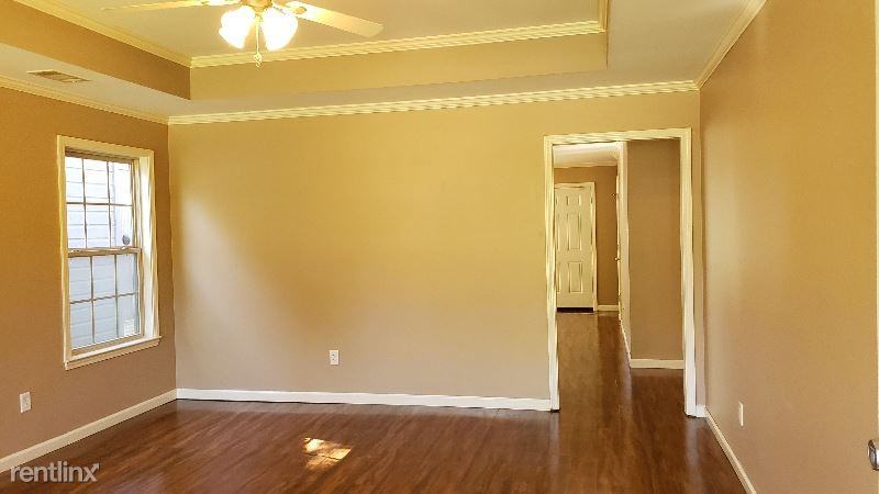 2906 Boyd St - Photo 2 of 16