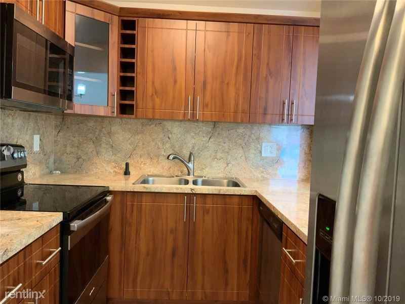 8231 Nw 8th St 2-113 Iv - Photo 3 of 13