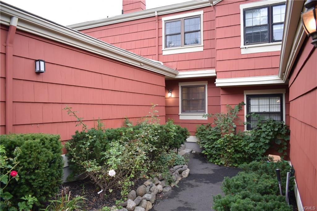 90 Branchwood Lane 90 - Photo 2 of 29