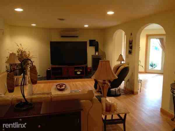 7498 Lincoln Rd - Photo 2 of 19