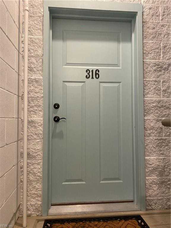 7922 Shore Drive 316 - Photo 3 of 17