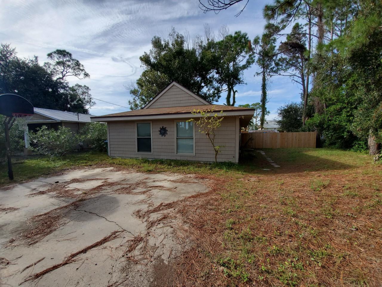 3922 Sabal Street - Photo 2 of 9