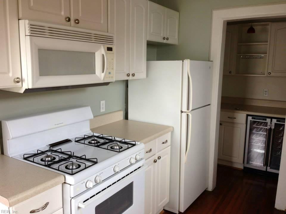 1215 Colley Avenue 7 - Photo 2 of 11