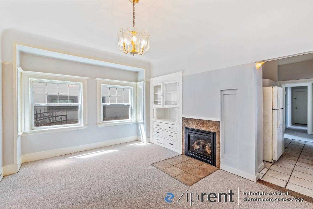 3877 West Street - Photo 2 of 10