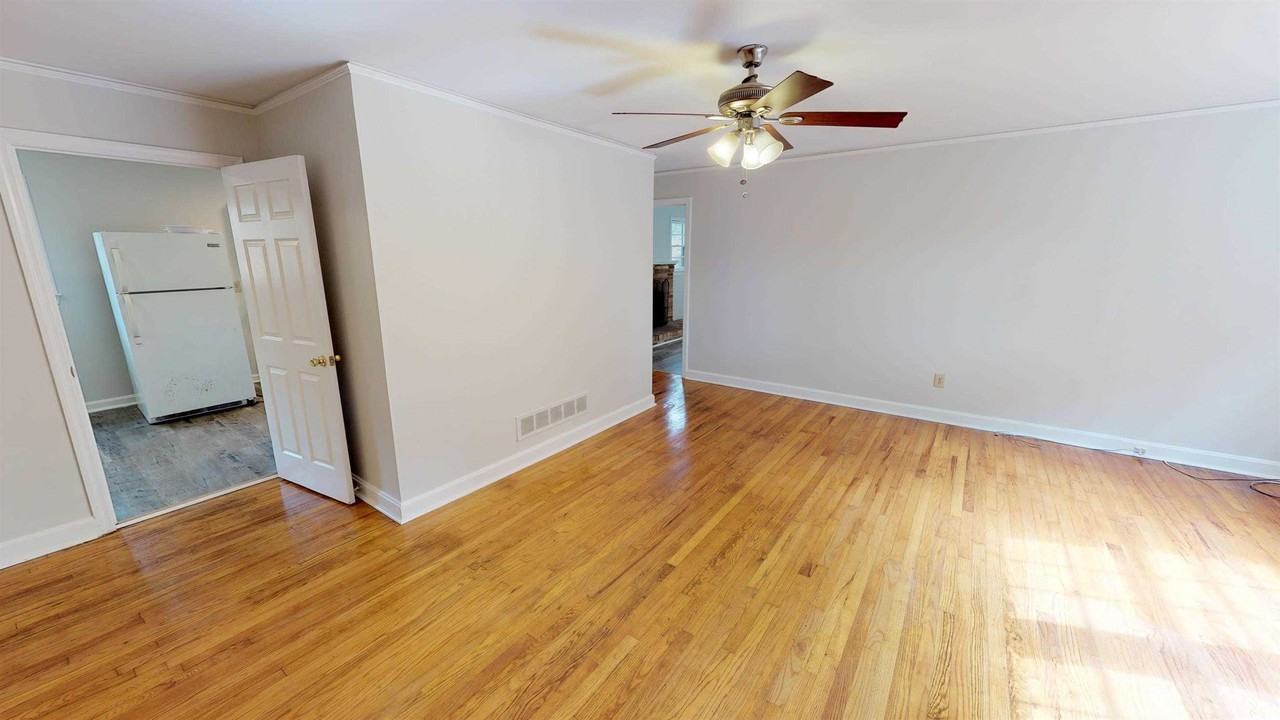 7 Hiwasse Drive - Photo 2 of 10