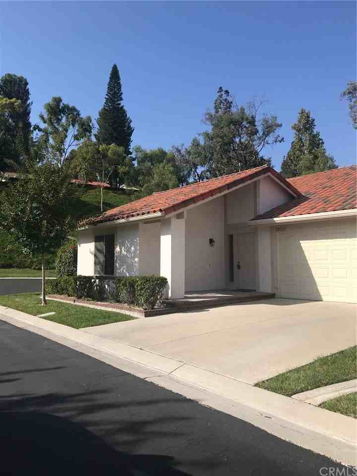 28265 Zurburan - Photo 2 of 31