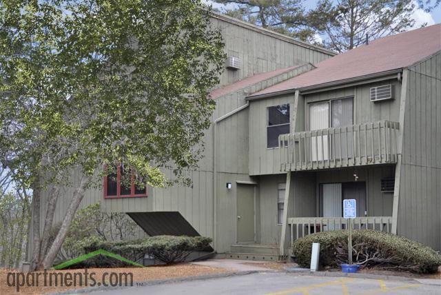 Falconridge Apartments - Photo 2 of 4