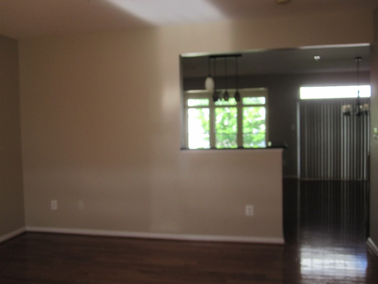 2202 Barnet Ct - Photo 3 of 18