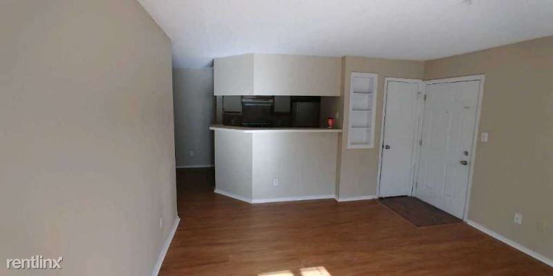 249 Afton Sq 210 - Photo 3 of 5